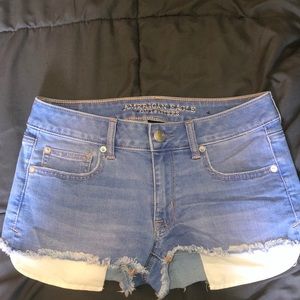 AMERICAN EAGLE SHORTIE SHORTS